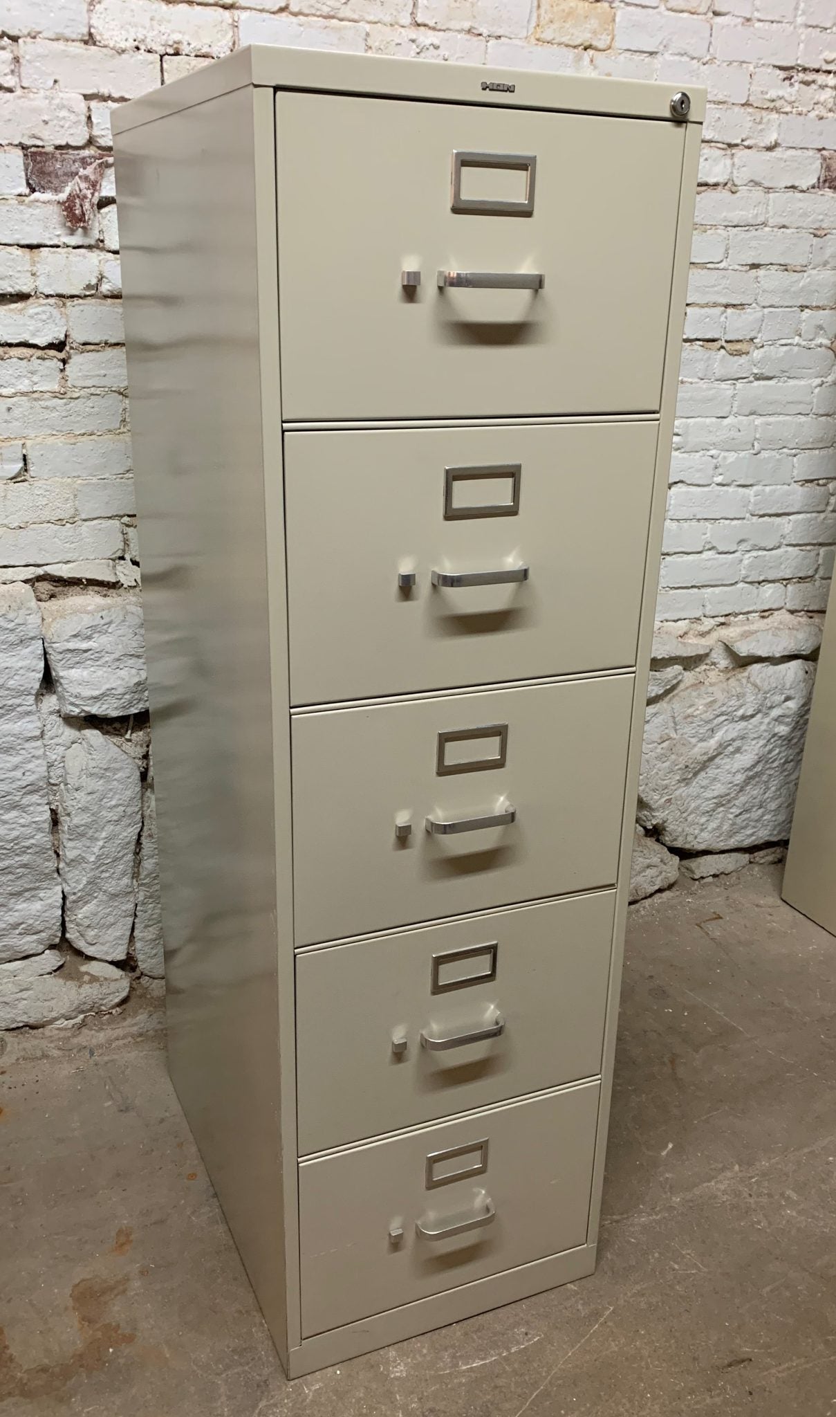 Hon 5-Drawer Legal Vertical File – Putty