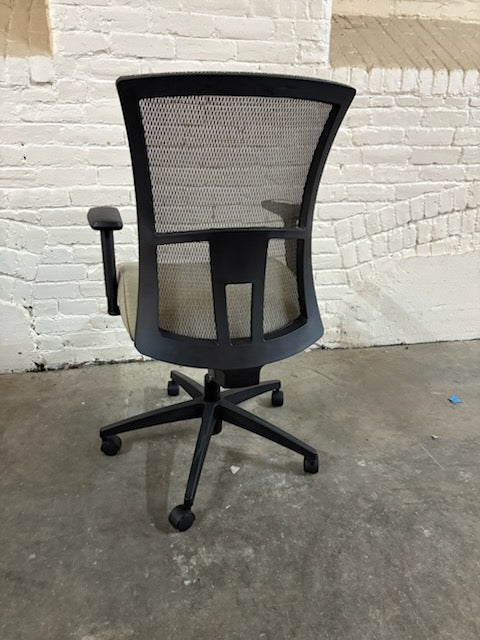 Global Vion Task Chair