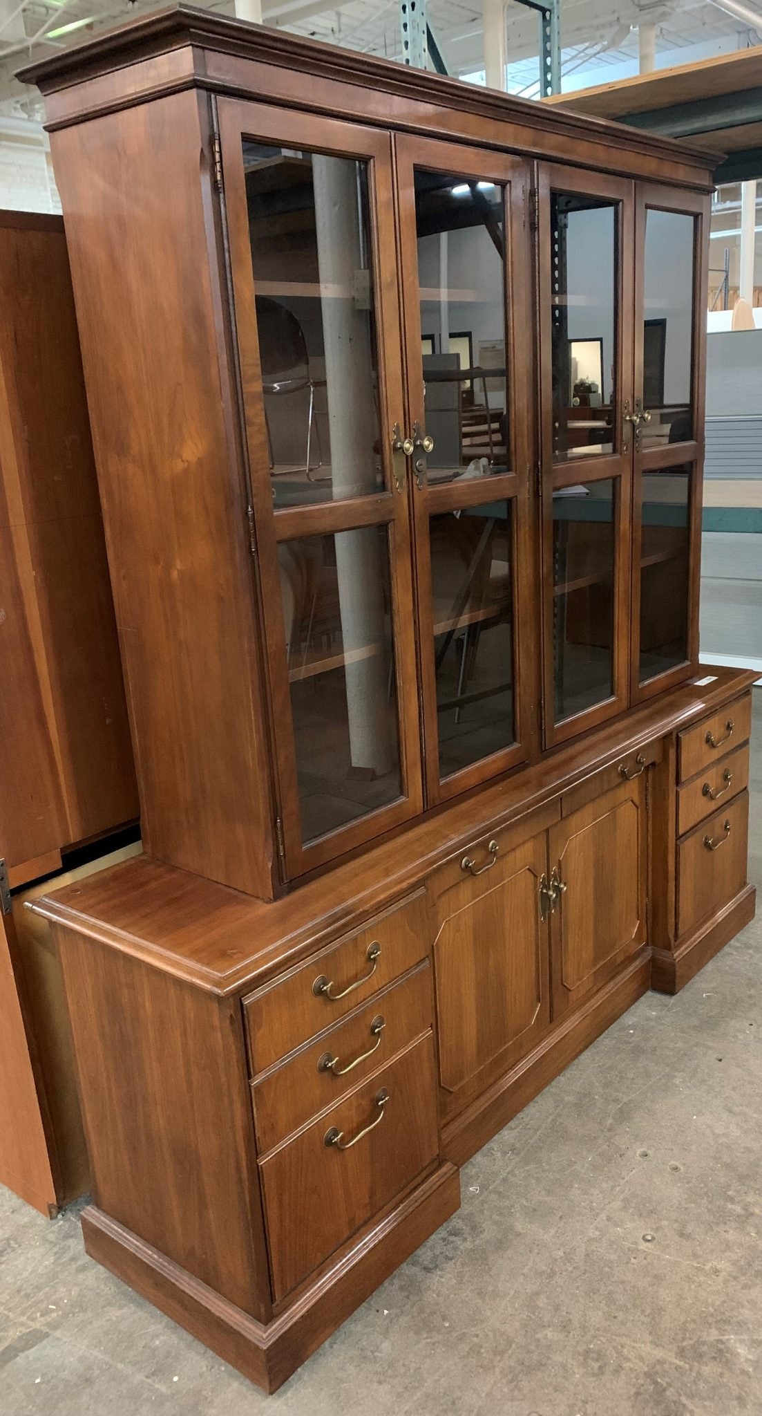 Traditional Style Credenza and Hutch – Dark Oak