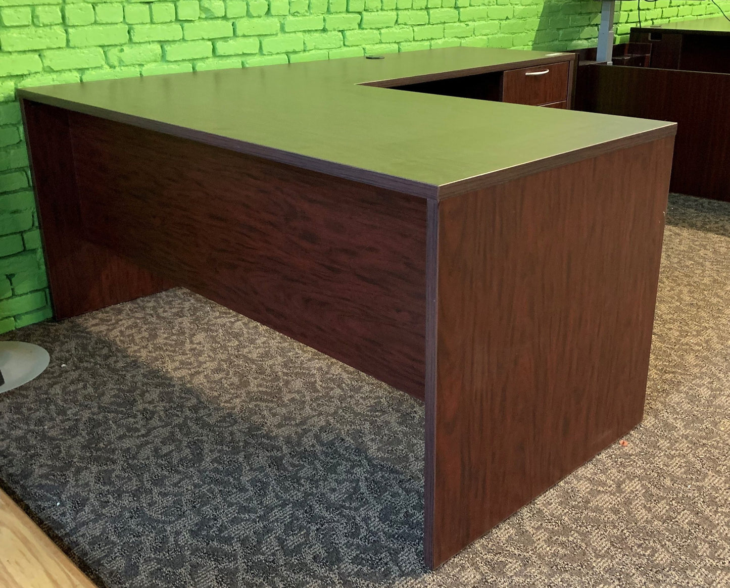 IOF L-Shape Desk